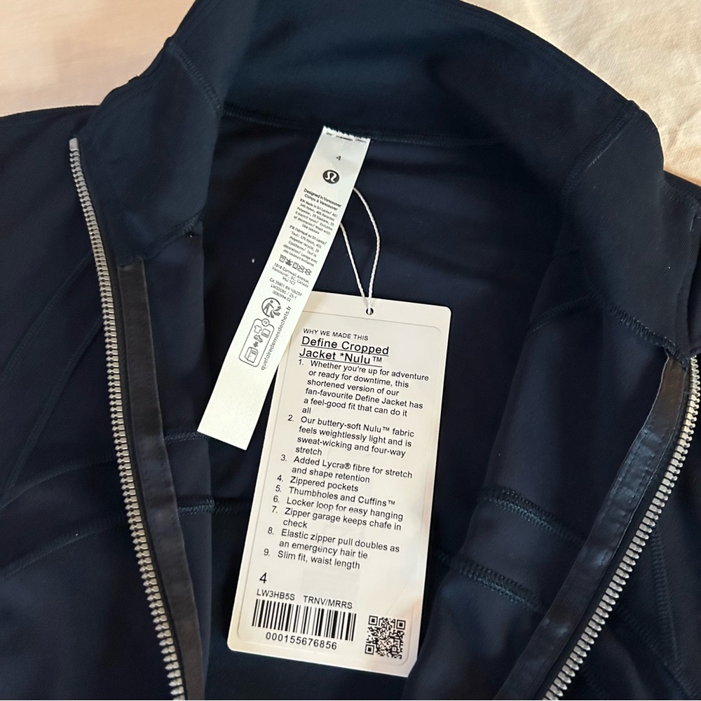 NWT✨ lululemon athletica Define Cropped Jacket *Nulu - Picture 4 of 5